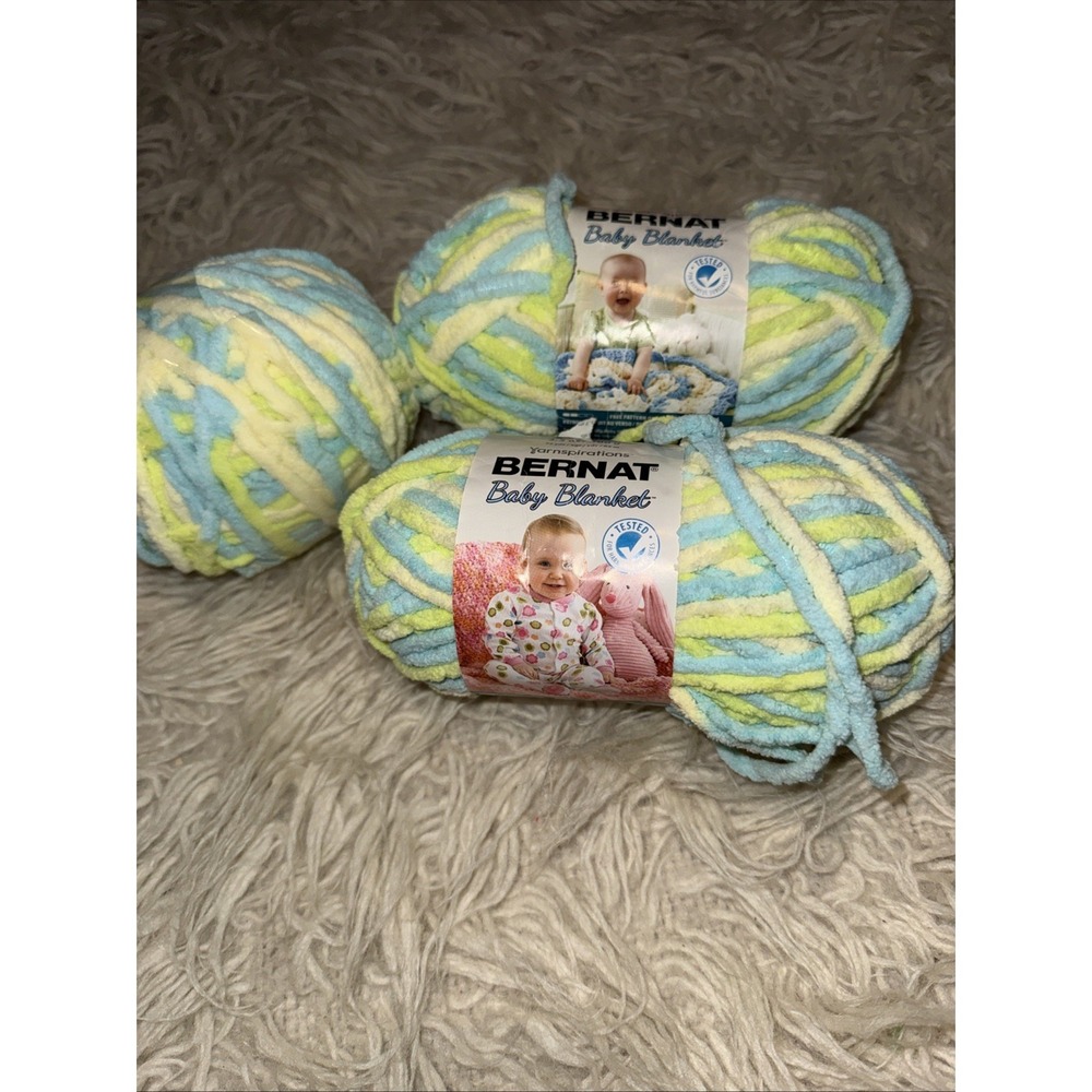 Bernat Baby Blanket Yarn, 3.5 oz, 72 Yds, Gauge 6 Super Bulky, Little Dinosaurs